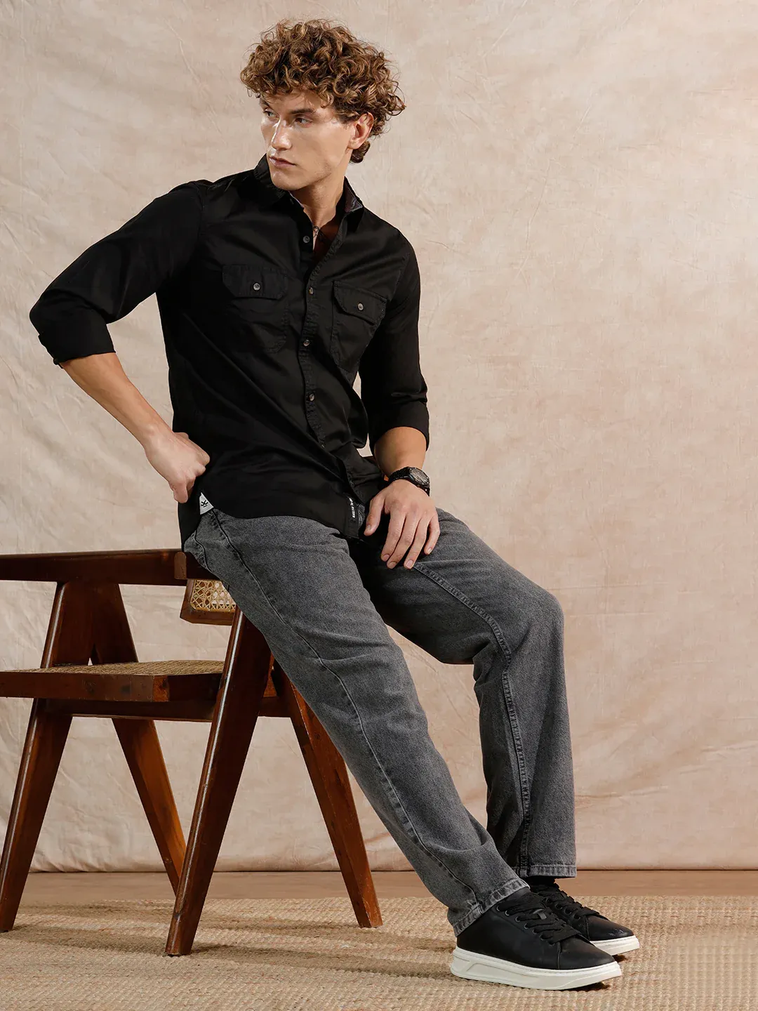 imgi_24_2_f82b37fc-0be7-4d18-ac2c-acdde6bb4110.webp Classic Grey Washed Relaxed-Fit Jeans